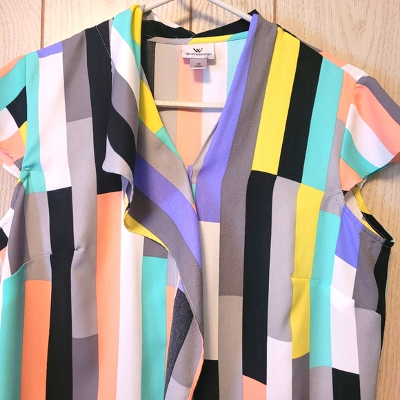 Colorblock Blouse - Picture 2 of 8